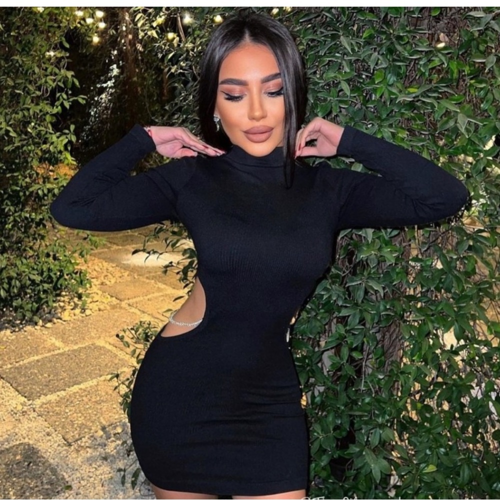 BNWT ZARA SEAMLESS JEWEL BLACK DRESS SZ XS-SM
